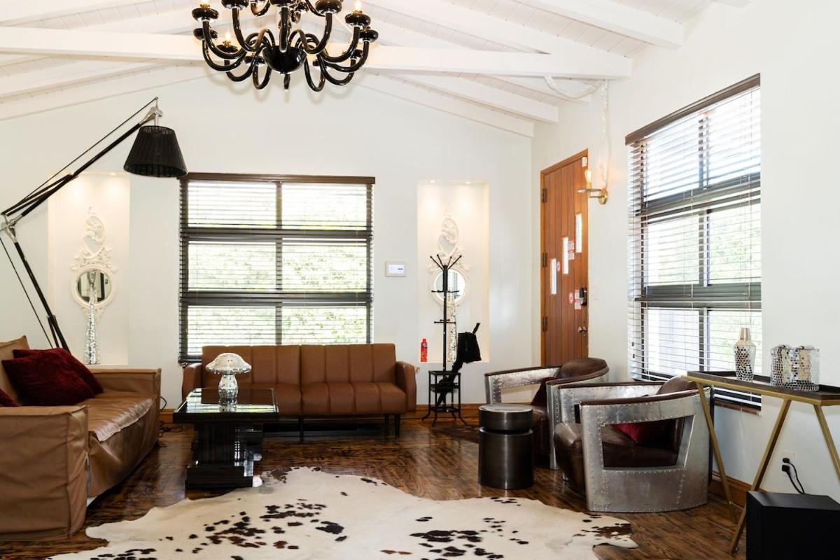 River Villa-pool, Hot Tub, Dock, Big Garden * Miami